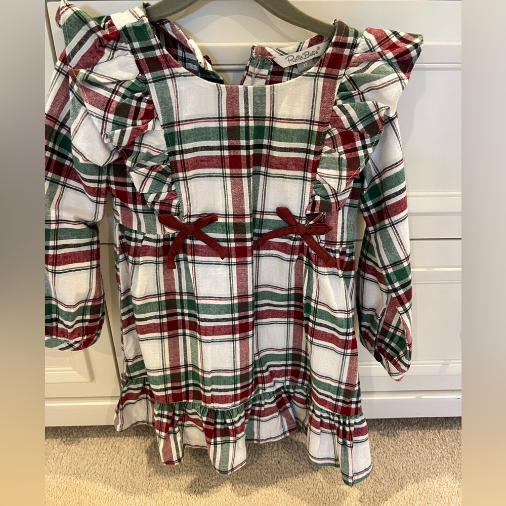Rufflebutts Plaid Christmas Dress 3T. Excellent condition worn once for holiday